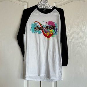 TikTok Pride 2021‎ raglan sleeve T shirt Medium